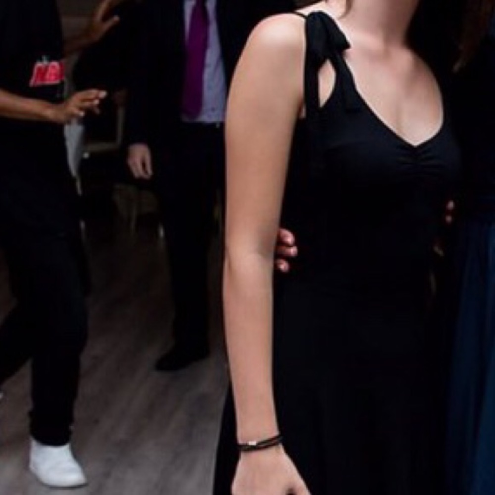 Dress - Picture 3 of 4
